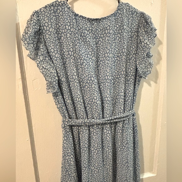 Light Blue Wrap Pattern Dress - Picture 5 of 5